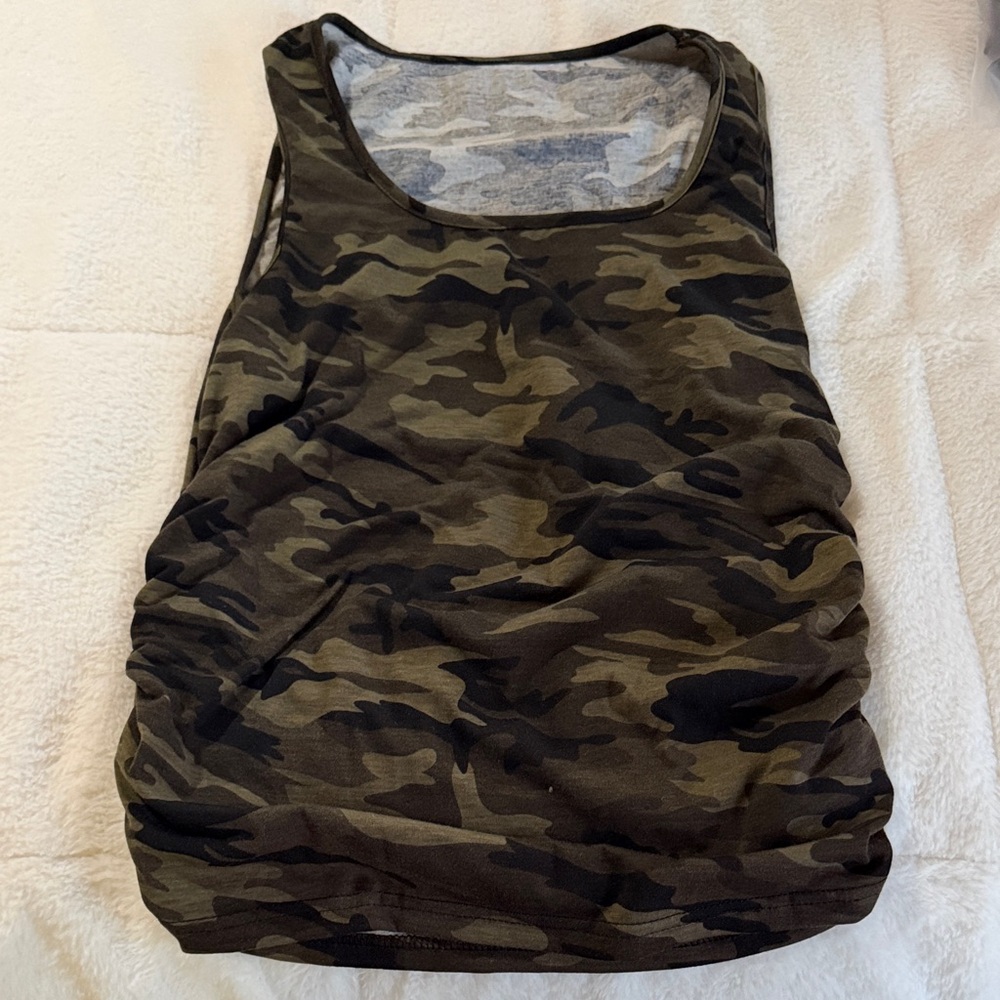Camo Print Scoop Neck Tank Top - Olive